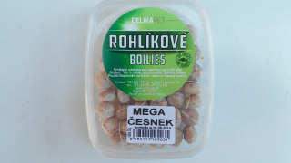 Delikapet rohlikové boilies 30 g 12 mm Mega česnek